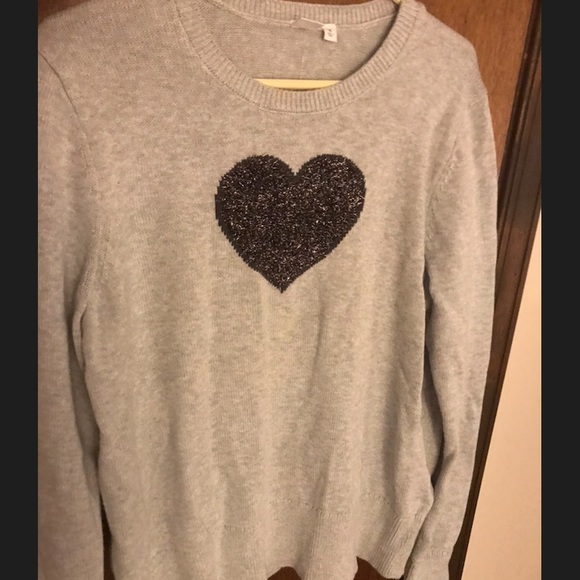 GAP Heart Sweater - Picture 1 of 2